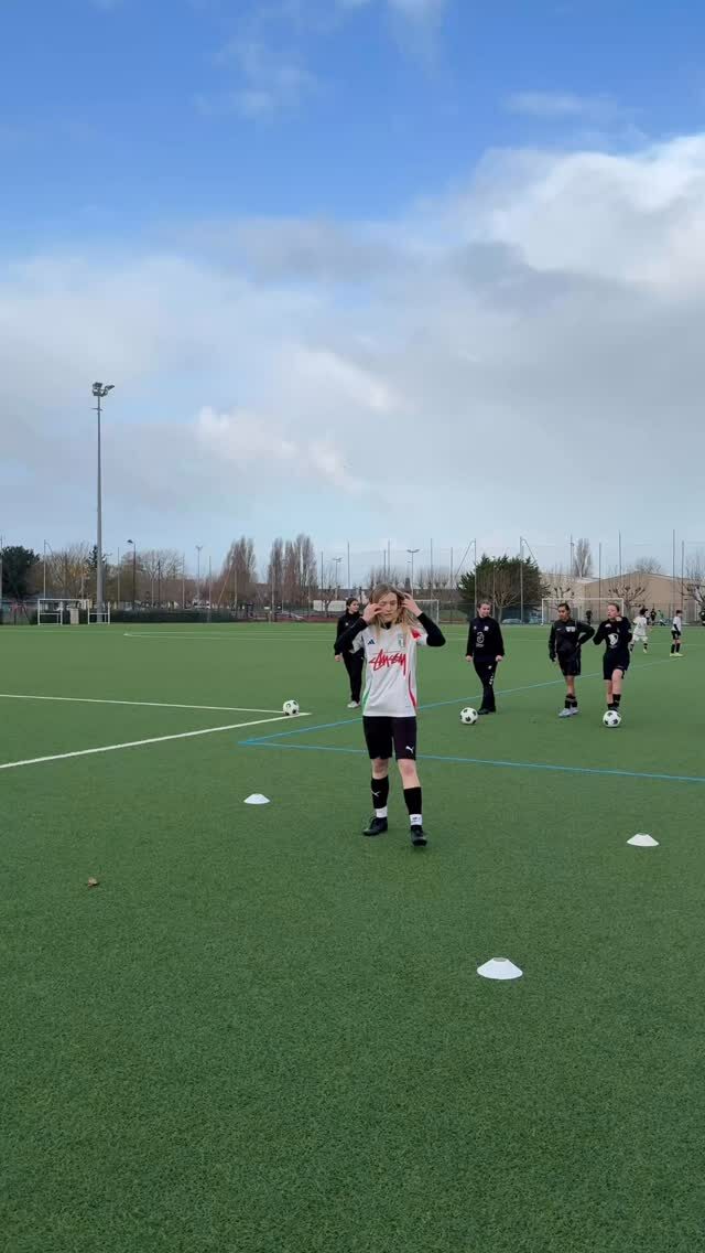 Instagram post from astourlavillefoot. This post is in position 1.