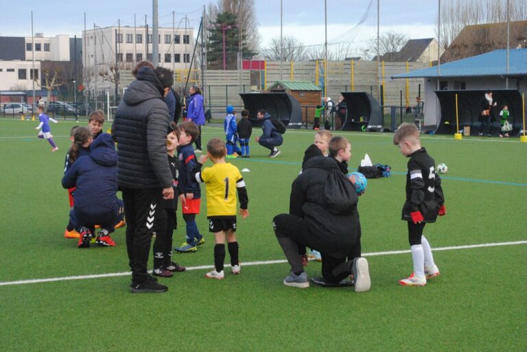 Instagram post from astourlavillefoot. This post is in position 2.