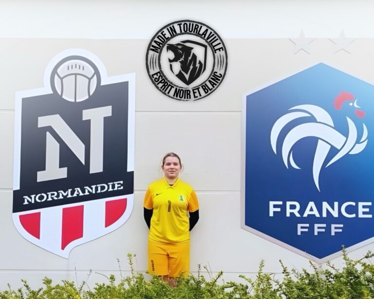 Instagram post from astourlavillefoot. This post is in position 1.