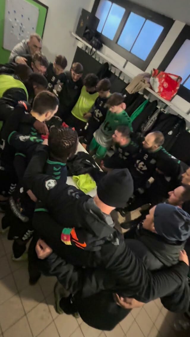 Instagram post from astourlavillefoot. This post is in position 1.