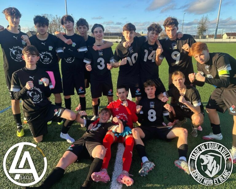 Instagram post from astourlavillefoot. This post is in position 3.