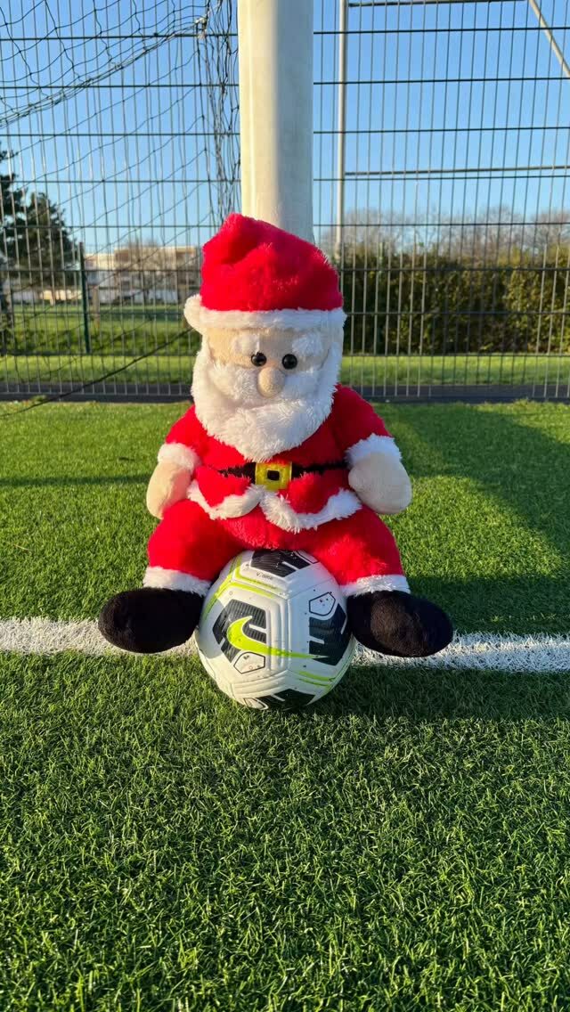 Instagram post from astourlavillefoot. This post is in position 1.