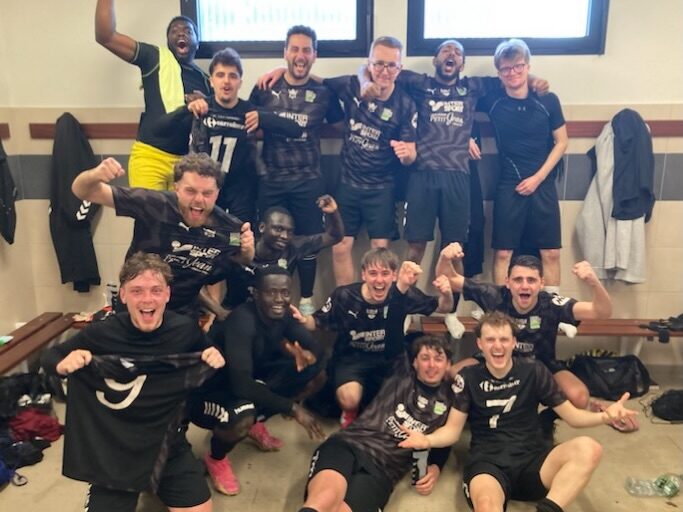 Instagram post from astourlavillefoot. This post is in position 2.