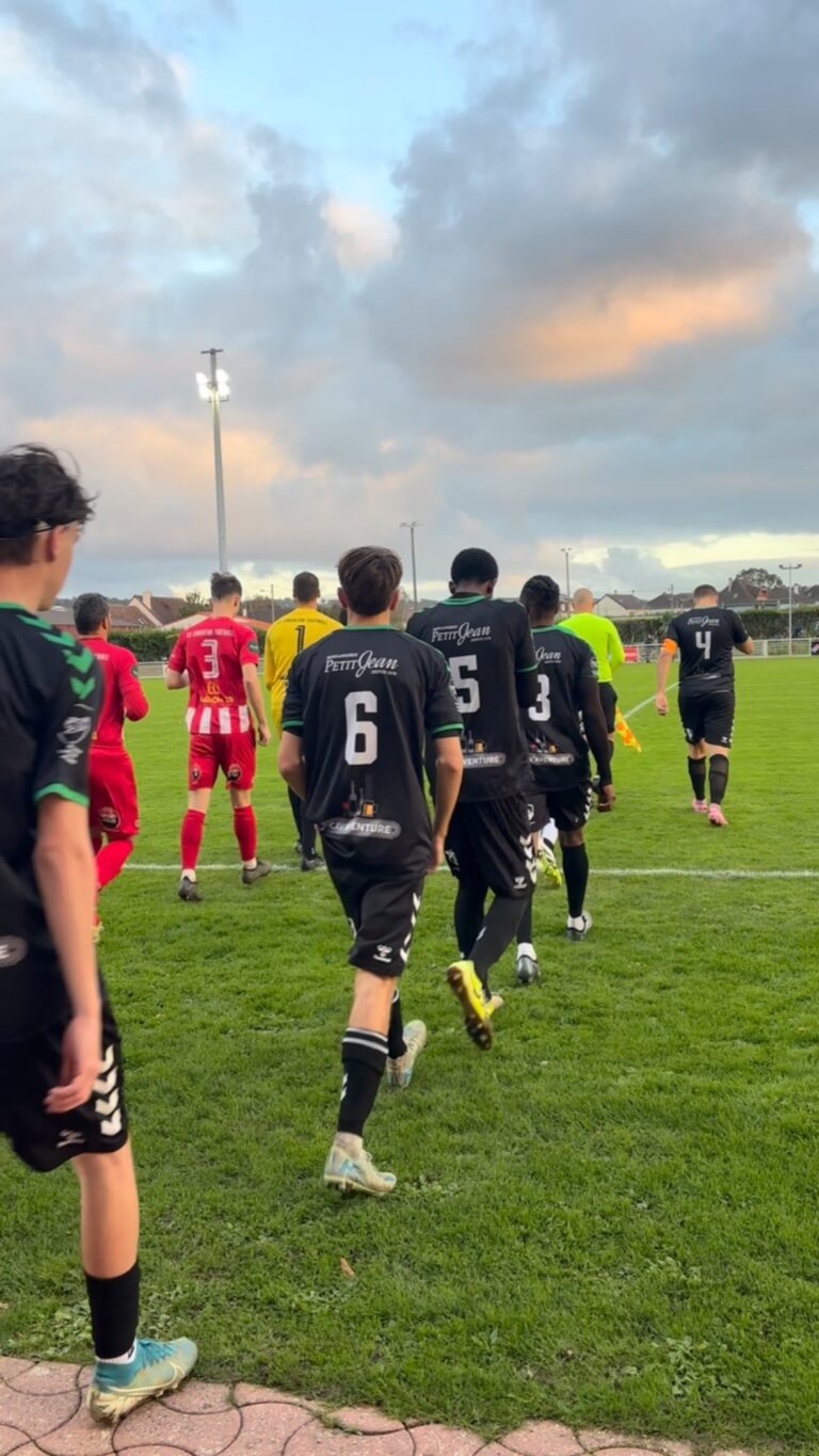 Instagram post from astourlavillefoot. This post is in position 1.