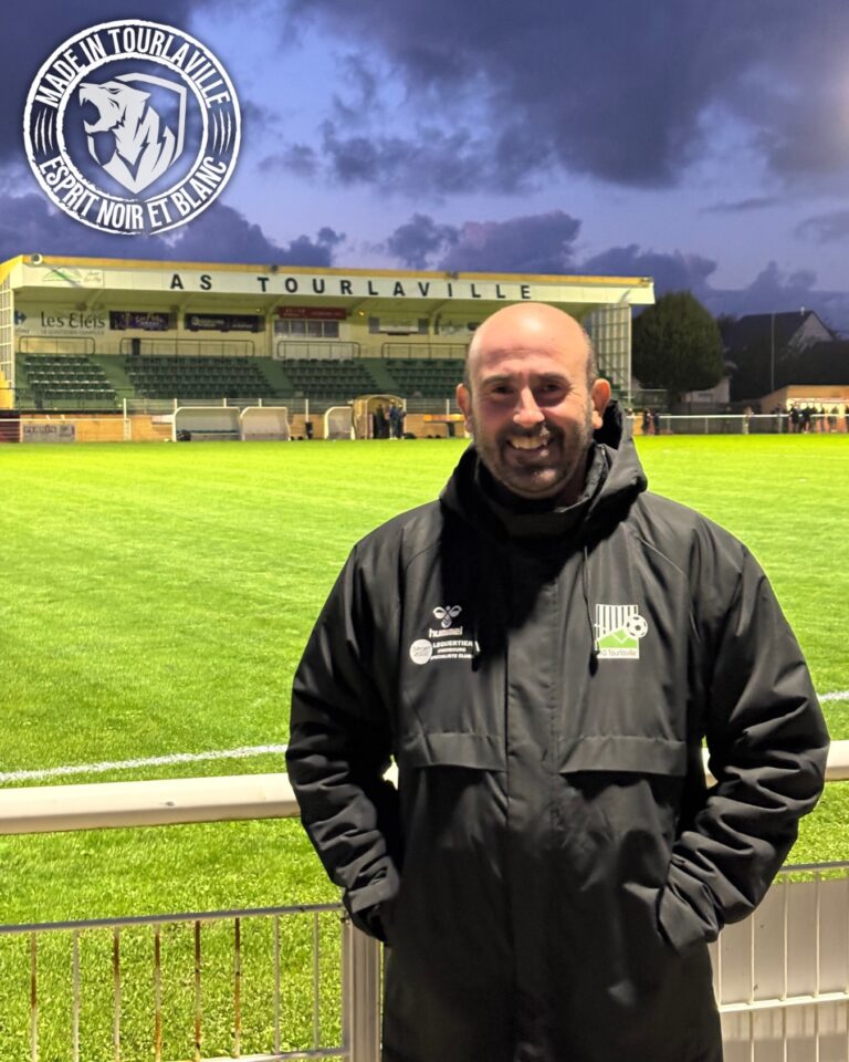 Instagram post from astourlavillefoot. This post is in position 3.